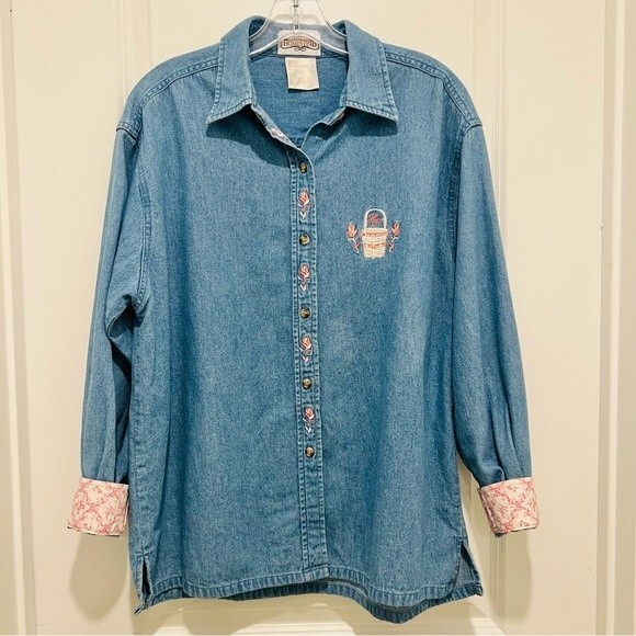 Longaberger Homestead Denim Button Up Shirt Floral Embroidery Contrast Cuff Sz M - Picture 1 of 8